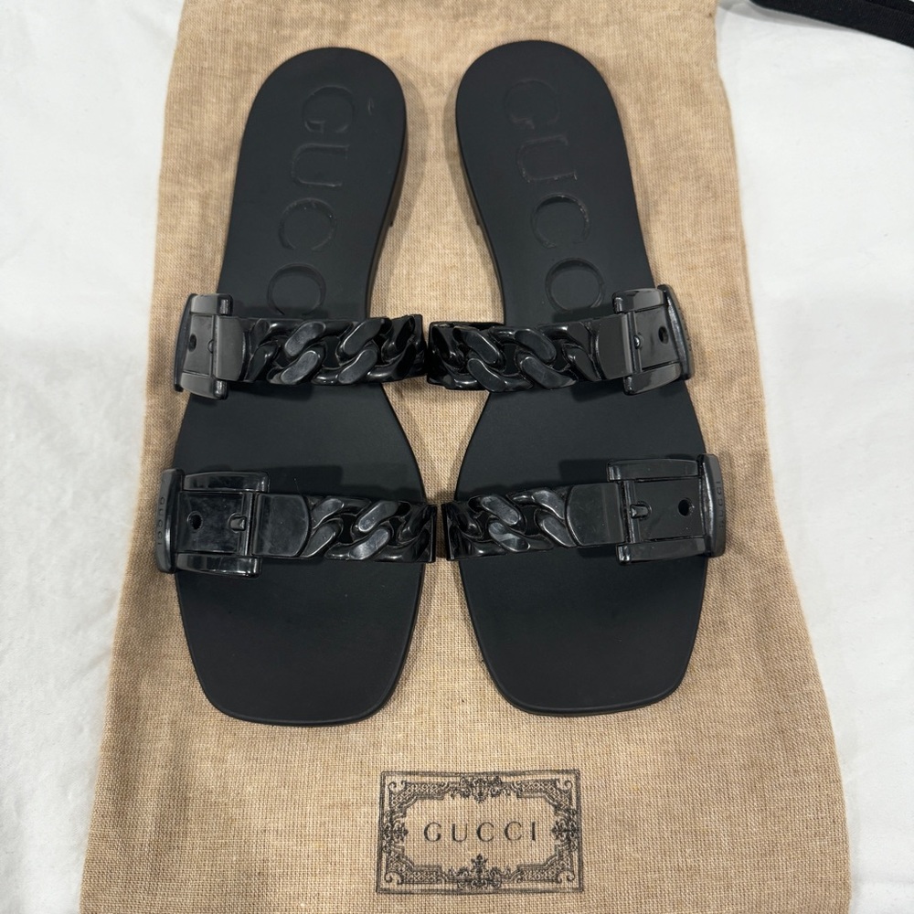 Gucci rubber sandals size 36